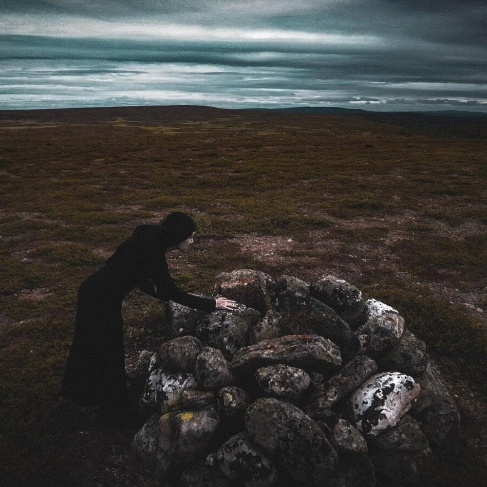 Rune Reading (2 QUESTIONS) with YouTuber Freyia Norling, Gydja living in Sàpmi