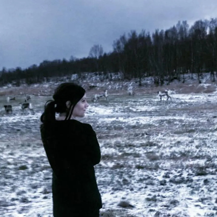 Runebomme Sami Shaman Drum Reading with YouTuber Freyia Norlin, Gydja living in Sàpmi