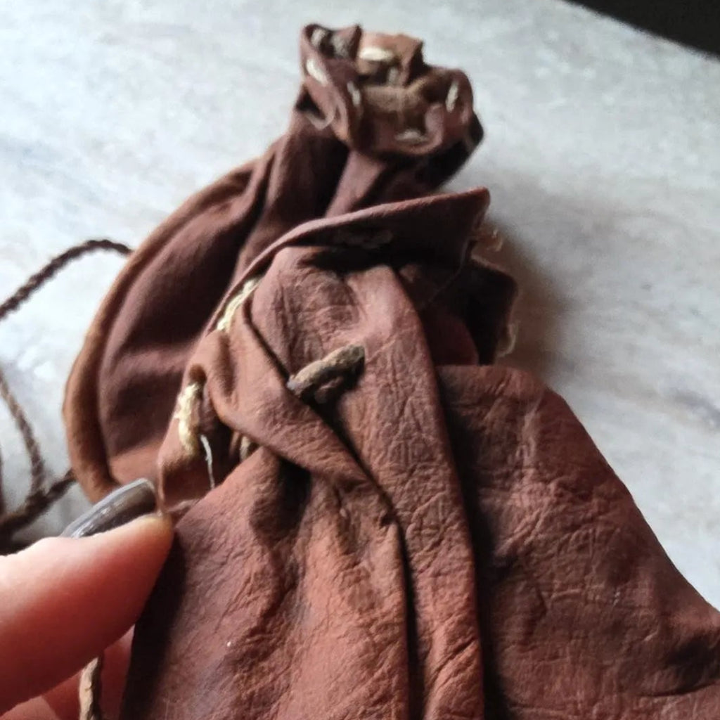 Handcrafted Sápmi Reindeer Leather Pouch Traditional Nordic Artisan Craft