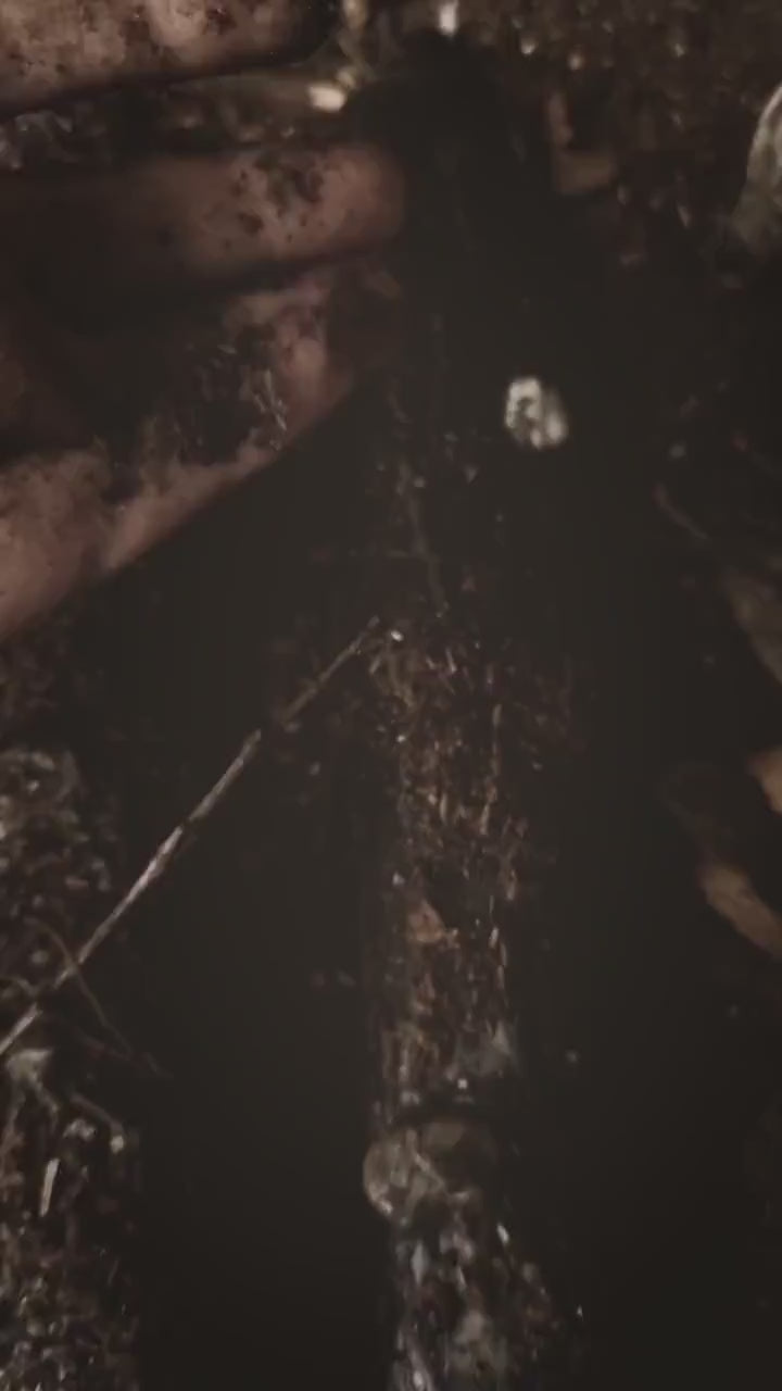 A candle to enhance connection and communication with the Norse Gods.